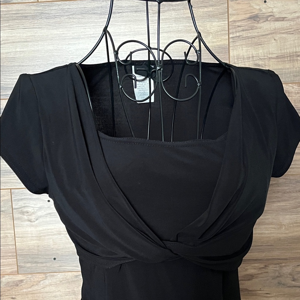 Elegant Black top